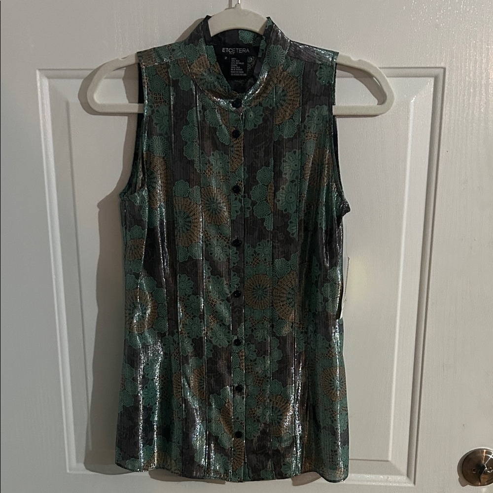 NWT Etcetera Metallic Floral Sleeveless Blouse